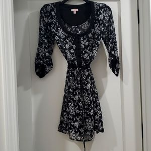 Bongo floral mini dress. Small